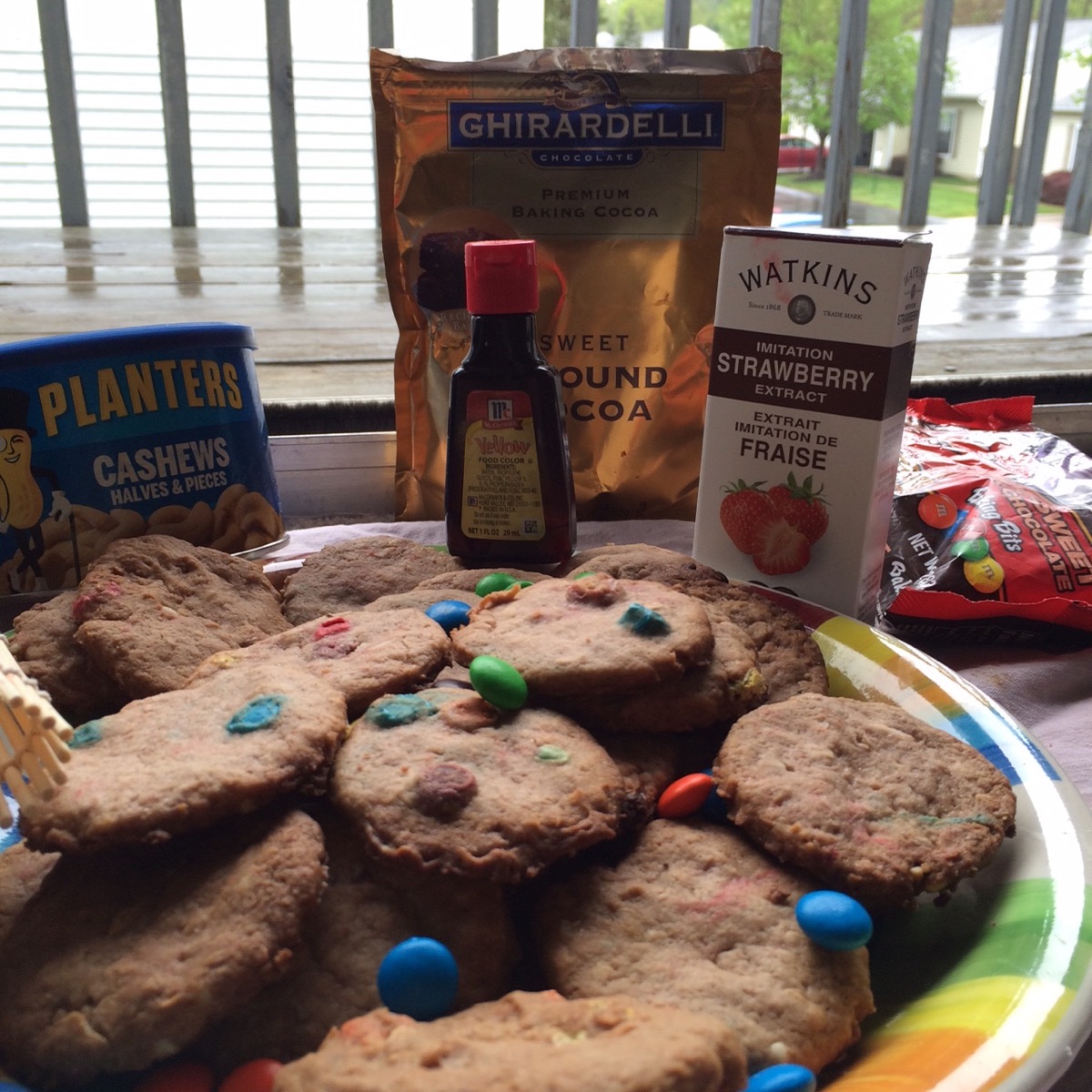 cookies_with_all_ingredients_2