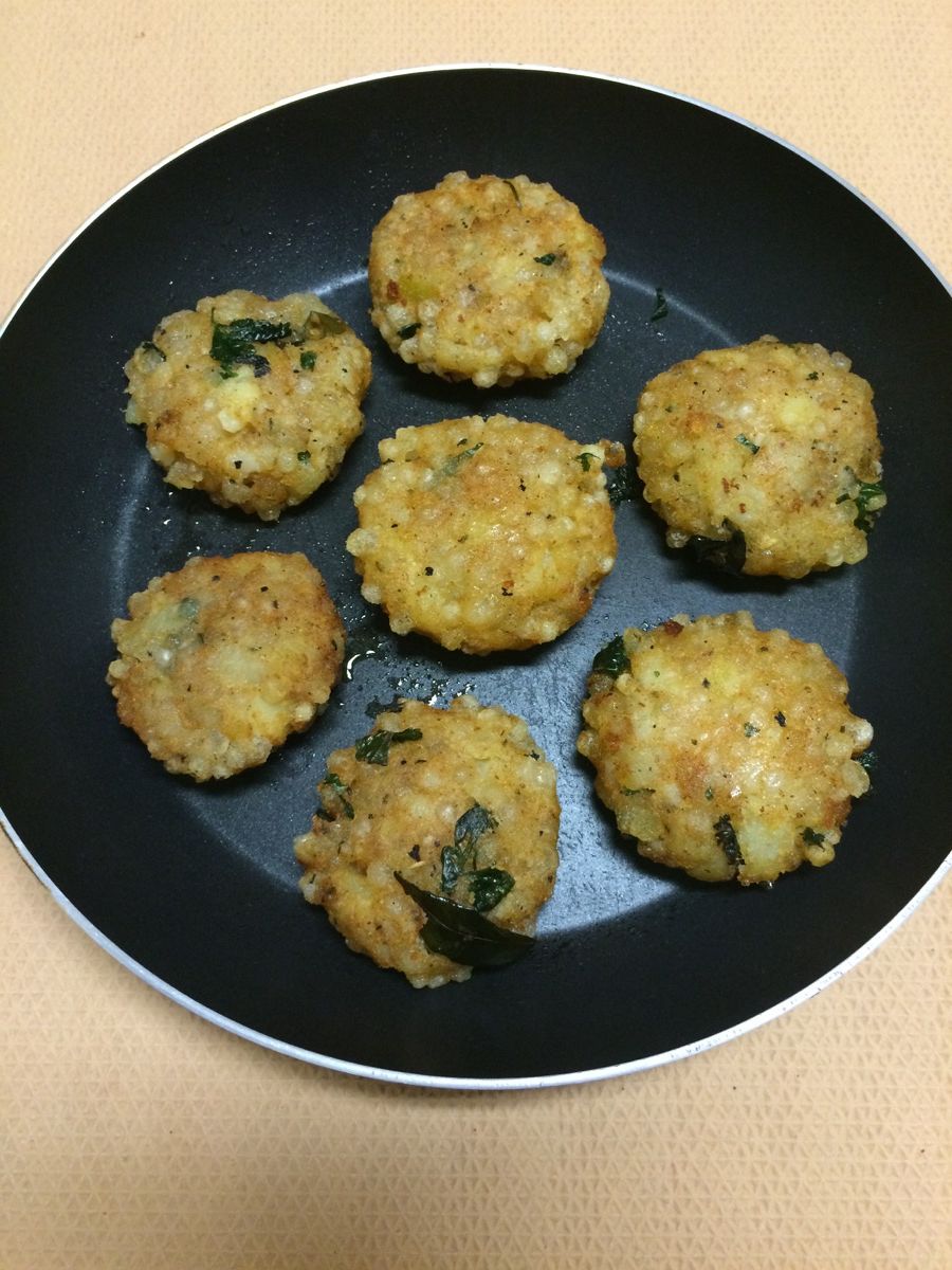 Sabudana (Sago) Wada